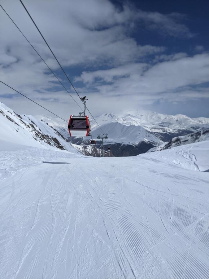 Skiluxe New Gudauri Bagian luar foto